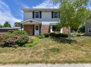 2115 Wolf Rd, Waukesha, WI 53186
