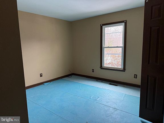 5th image of 5129 1st Rd