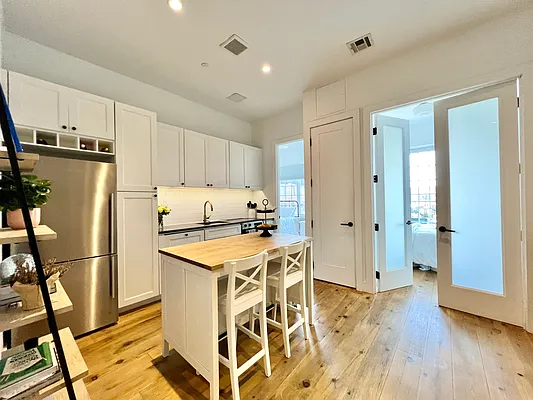 Rented by MADEHOME | media 51