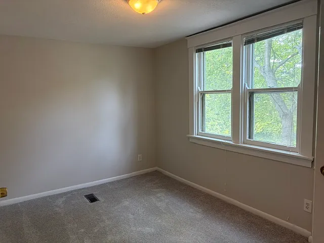 5521 Harrison Ave — Photo 25