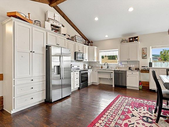 4th image of 1817 Country Oaks Ln
