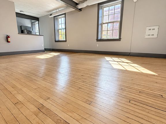 4th image of 54 N Main St #204