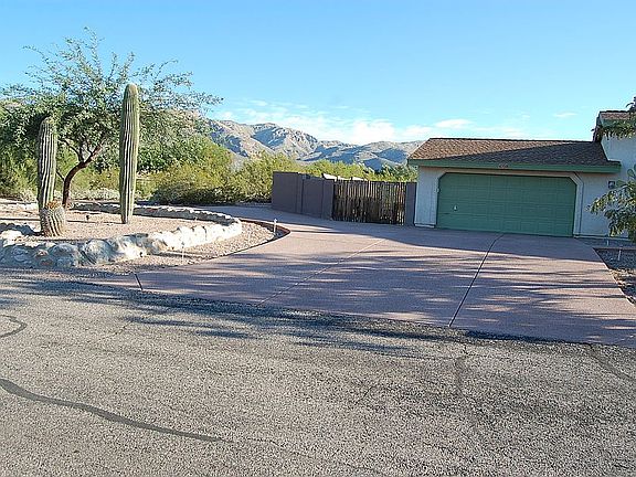 Driveway & Garage