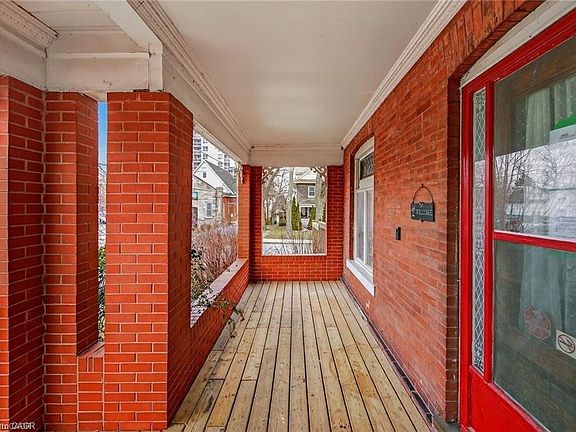 5th image of 4637 Ellis St