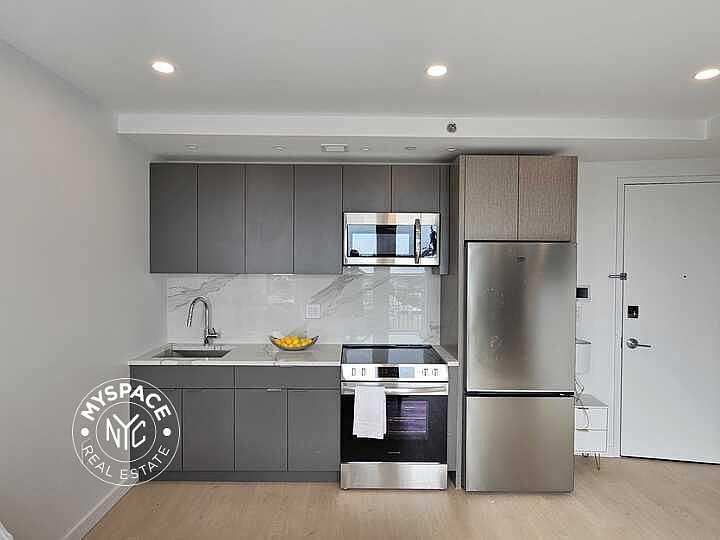 1st image of 1499 Bedford Ave #9E
