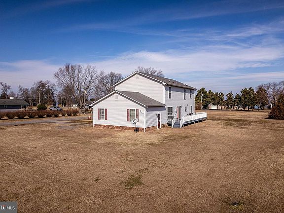 5th image of 144 Essex Pl