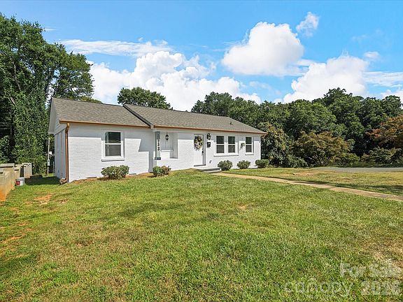 4th image of 2633 Old N Sharon Amity Rd