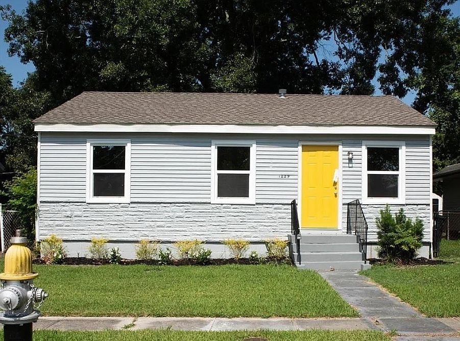 1st image of 1229 Southlawn Blvd