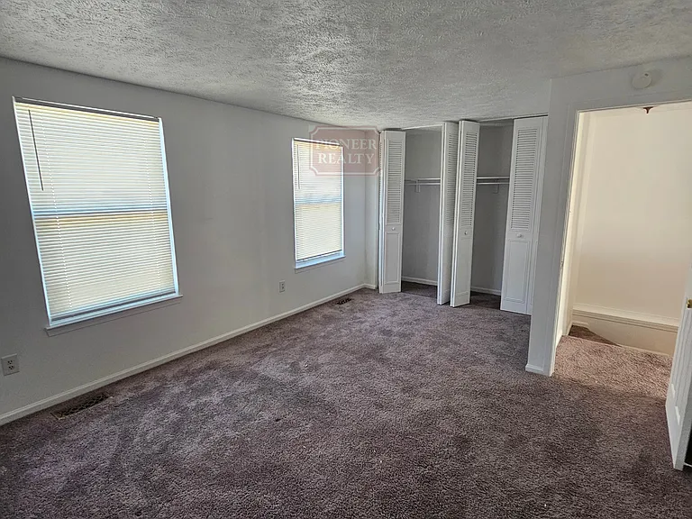 4944 Farrell Ct — Photo 26
