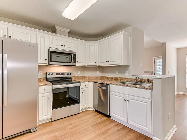 536 Stirling Bridge Rd — Photo 2