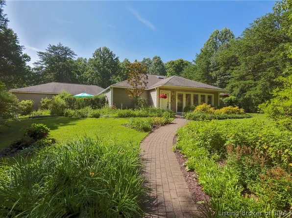 5180 Cherokee Circle NE, Georgetown, IN 47122