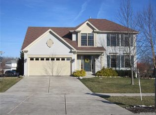 6421 Pincherry Way, Lake View, NY 14085