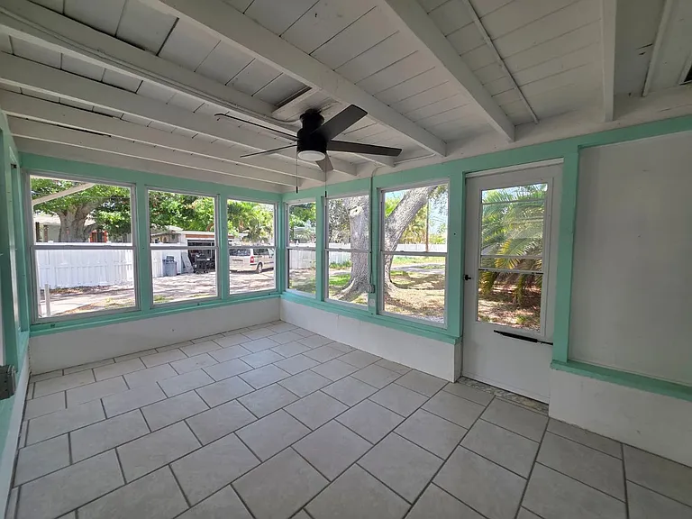 2814 Tifton St S — Photo 14