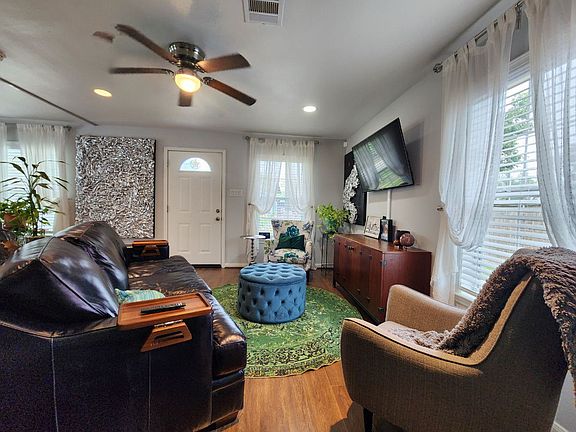 04 Living Room_09062024