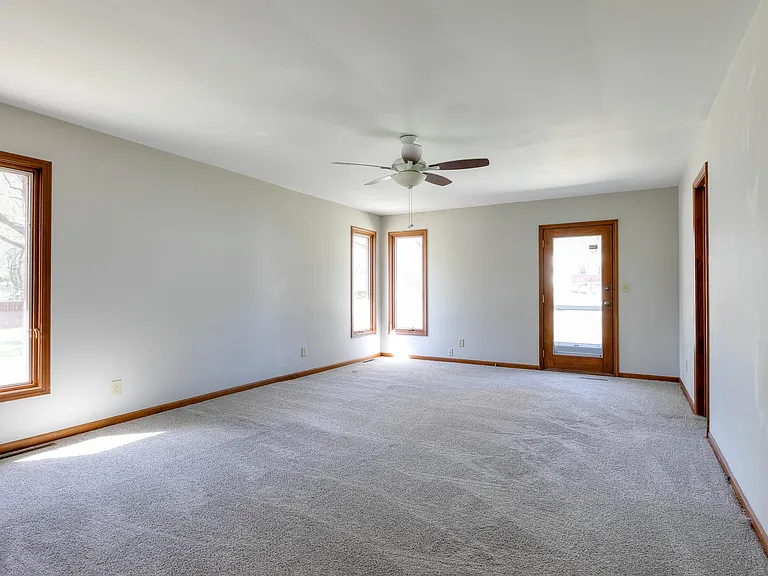 4612 N College Ave — Photo 21