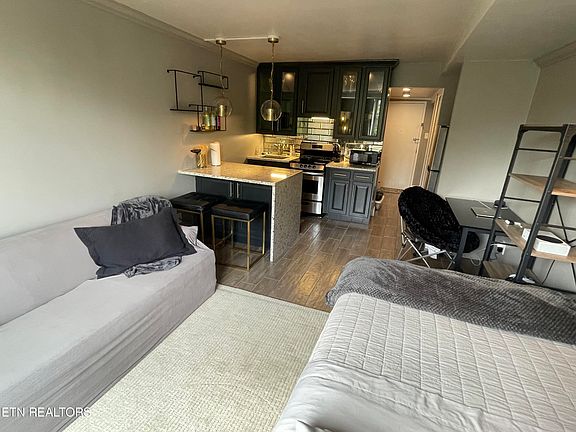 5th image of 1700 Clinch Ave APT 512
