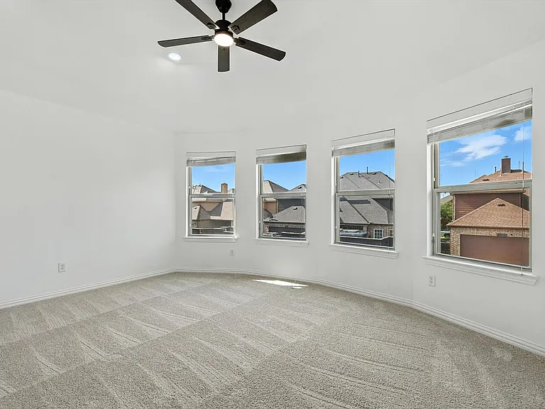 10421 Sexton Dr — Photo 19