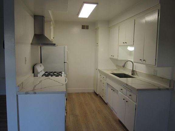 3rd image of 227 Oceano Ave #5