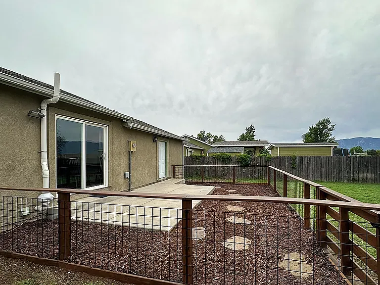 2020 Farnsworth Dr — Photo 14