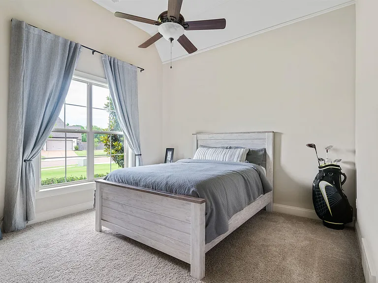 4513 W Chestnut Hill Dr — Photo 17