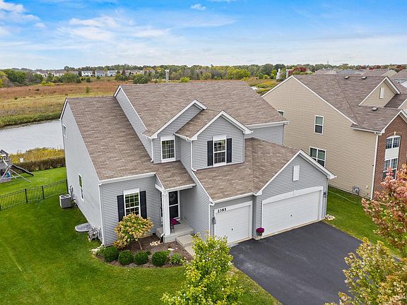 2nd image of 2385 Mayfield Dr