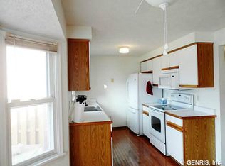306 Lenora Ln, Webster, NY 14580