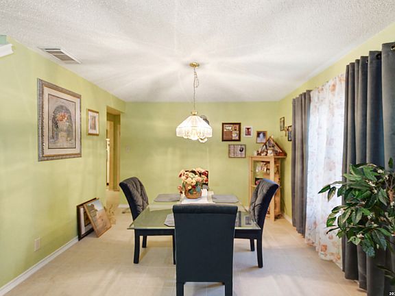 3rd image of 8847 TEABERRY DR