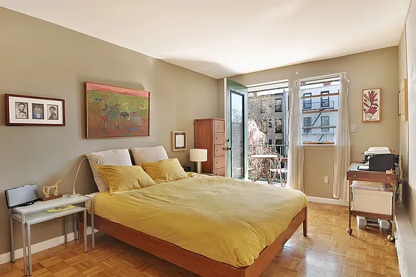 Sold by Corcoran | media 16