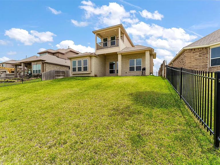 24014 Corinaldo Ct — Photo 43