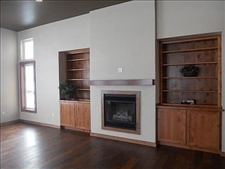 3rd image of 4828 Vine St