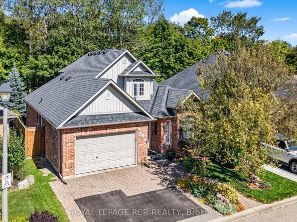 22 Nailsworth Cres, Caledon, ON L7C 1R3