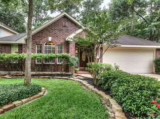27 E Russet Grove Cir, Conroe, TX 77384