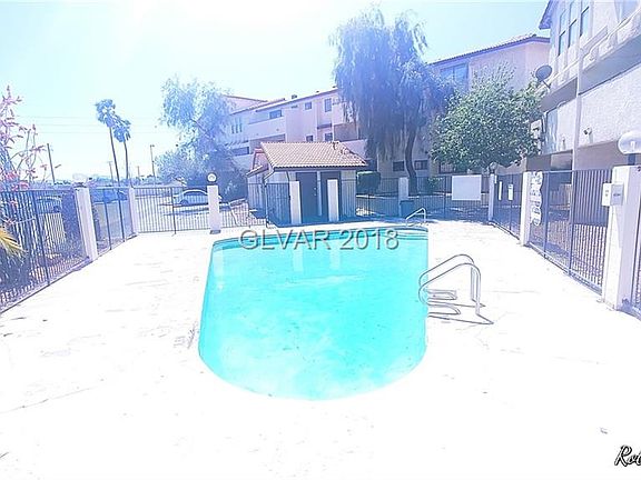3rd image of 2080 Karen Ave #90
