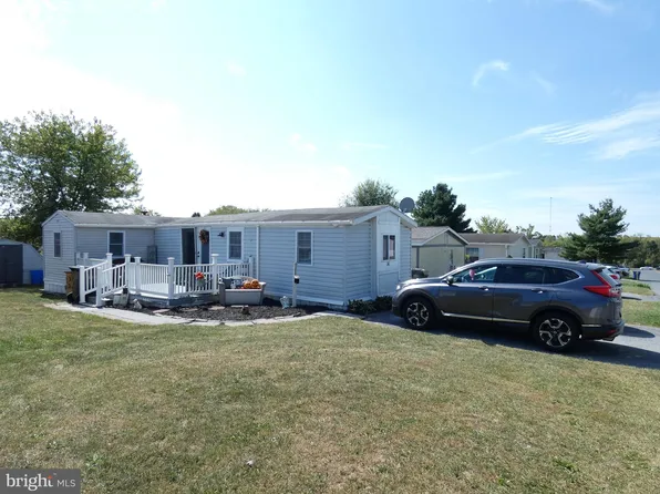 36 Dallas Dr, Grantville, PA 17028