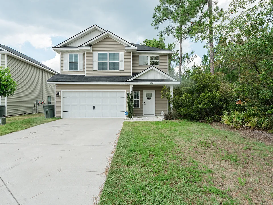 152 Centennial Ct