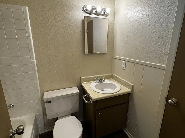2508 W Hickory St #30 — Photo 7