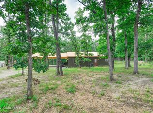 25026 Forever Ln, Barnett, MO 65011
