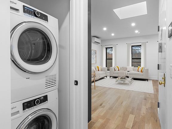 5th image of 187 Halsey St Floor 3