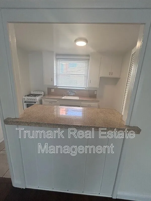 1 bed, 1.0 bath, $1,495 — Photo 2