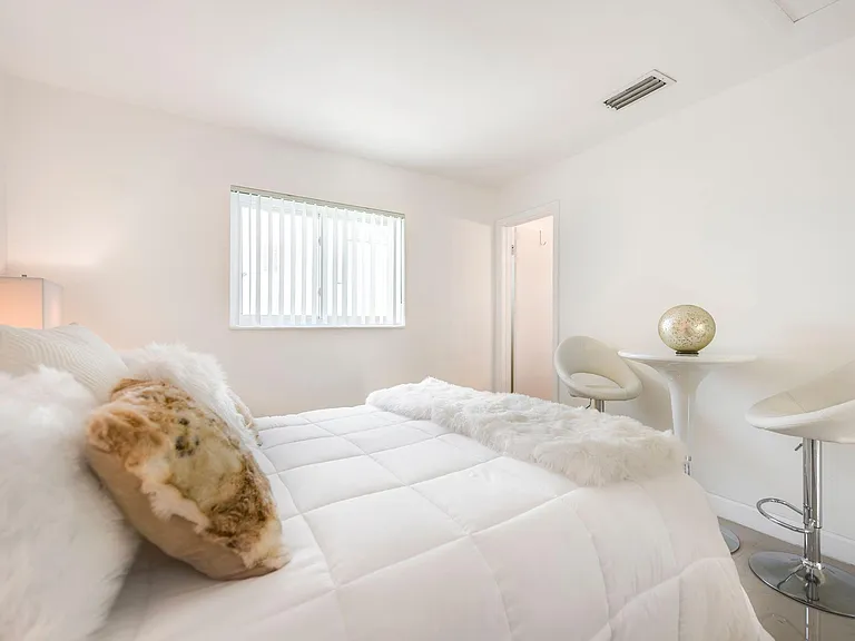 975 9th Ave S #14 — Photo 7