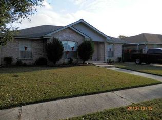 9870 Andover Dr, New Orleans, LA 70127