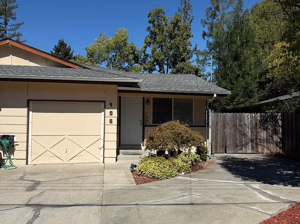 135 Gilbert Ct, Martinez, CA 94553