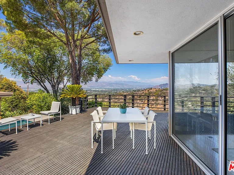3346 Beverly Ranch Rd — Photo 4