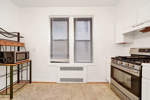 Sold by Remax Edge | media 8