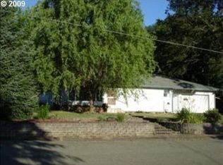 1594 Kendall St, Roseburg, OR 97471