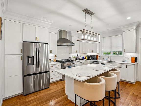 2nd image of 41 Union St #B