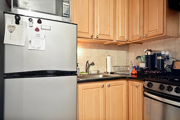 Rented by Compass | media 12