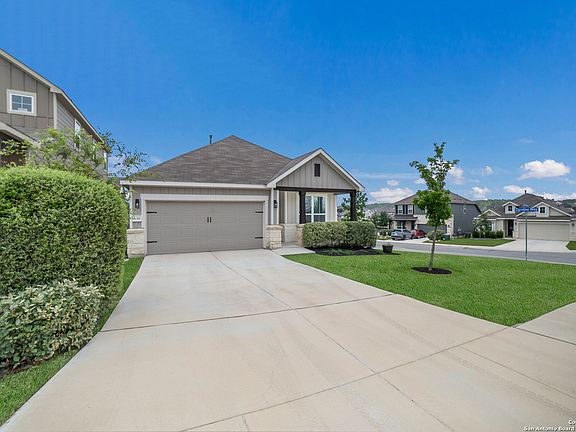 3rd image of 538 BRITTNIE BROOK