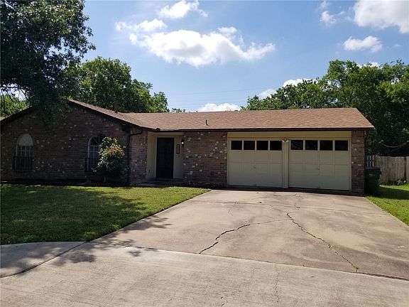 2nd image of 1501 Glenmeadows Dr
