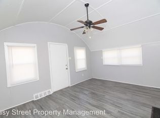 810 SW 4th Ave, Aledo, IL 61231